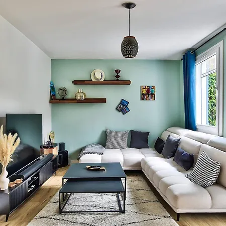 Gleize Cottage